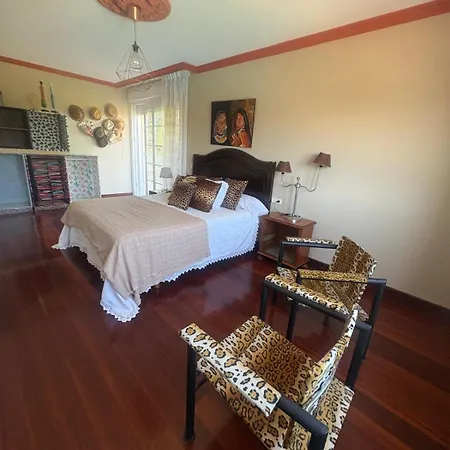 Casa A Xesteira Bed & Breakfast *
